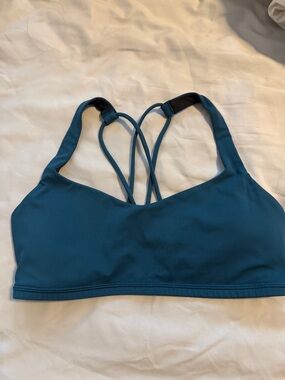Lululemon Free To Be Bra